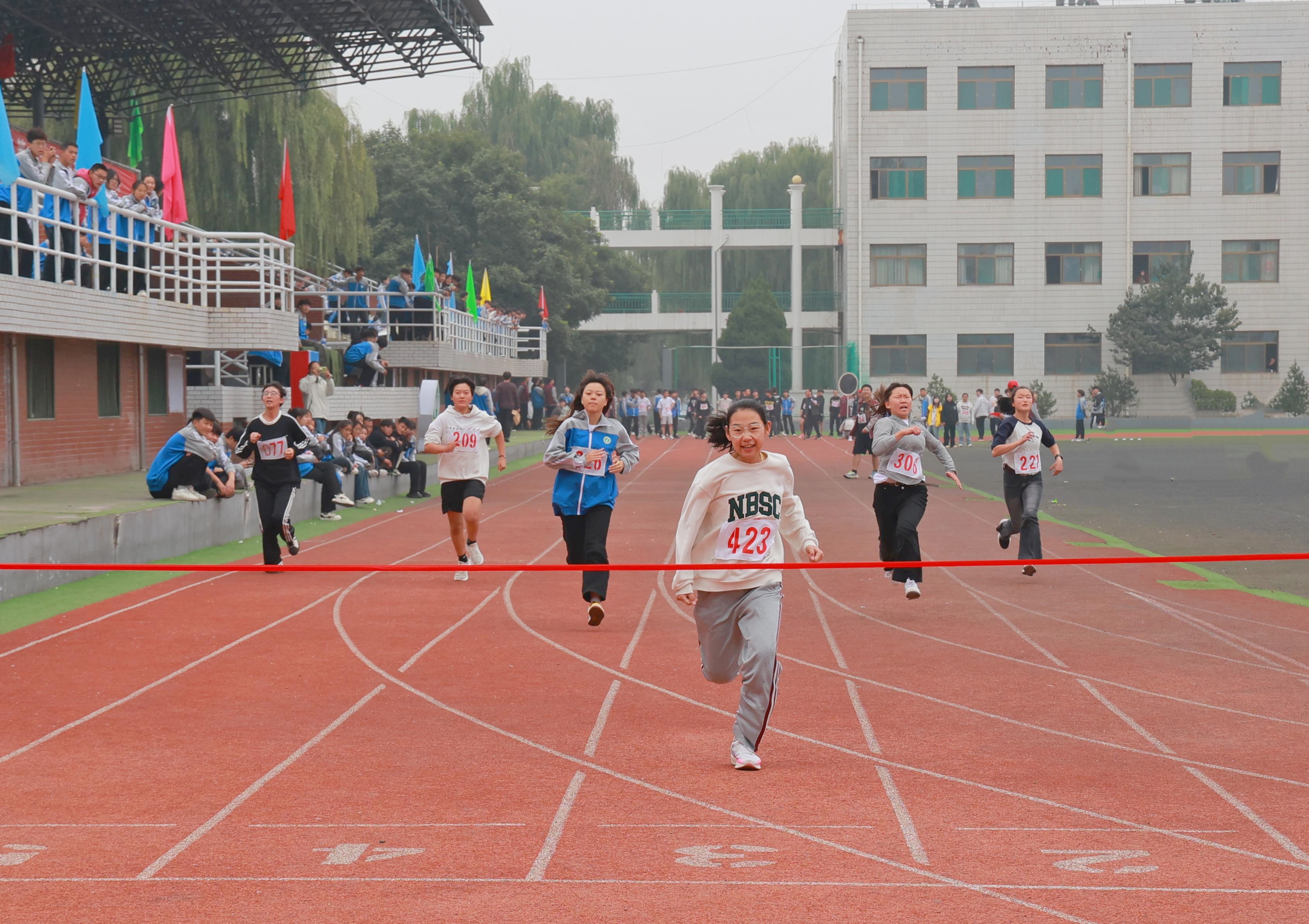 E41A6752(1)_副本.jpg